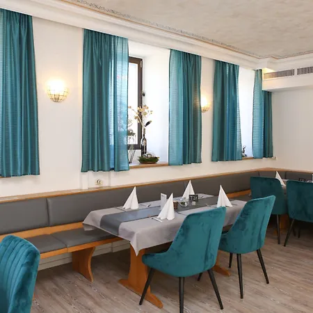 Adler Hotel